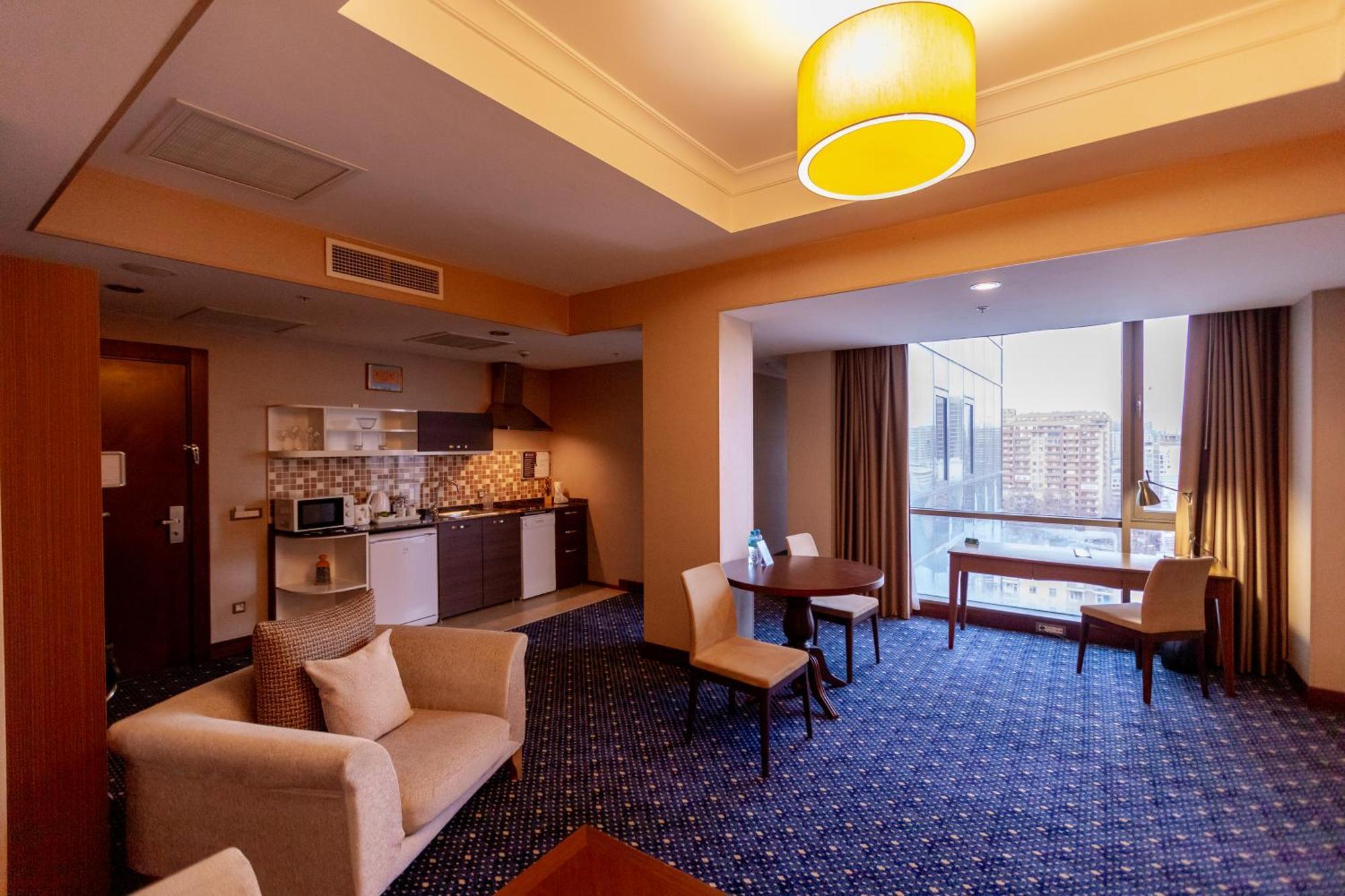 Parkside Hotel & Apartments Baku Exterior photo