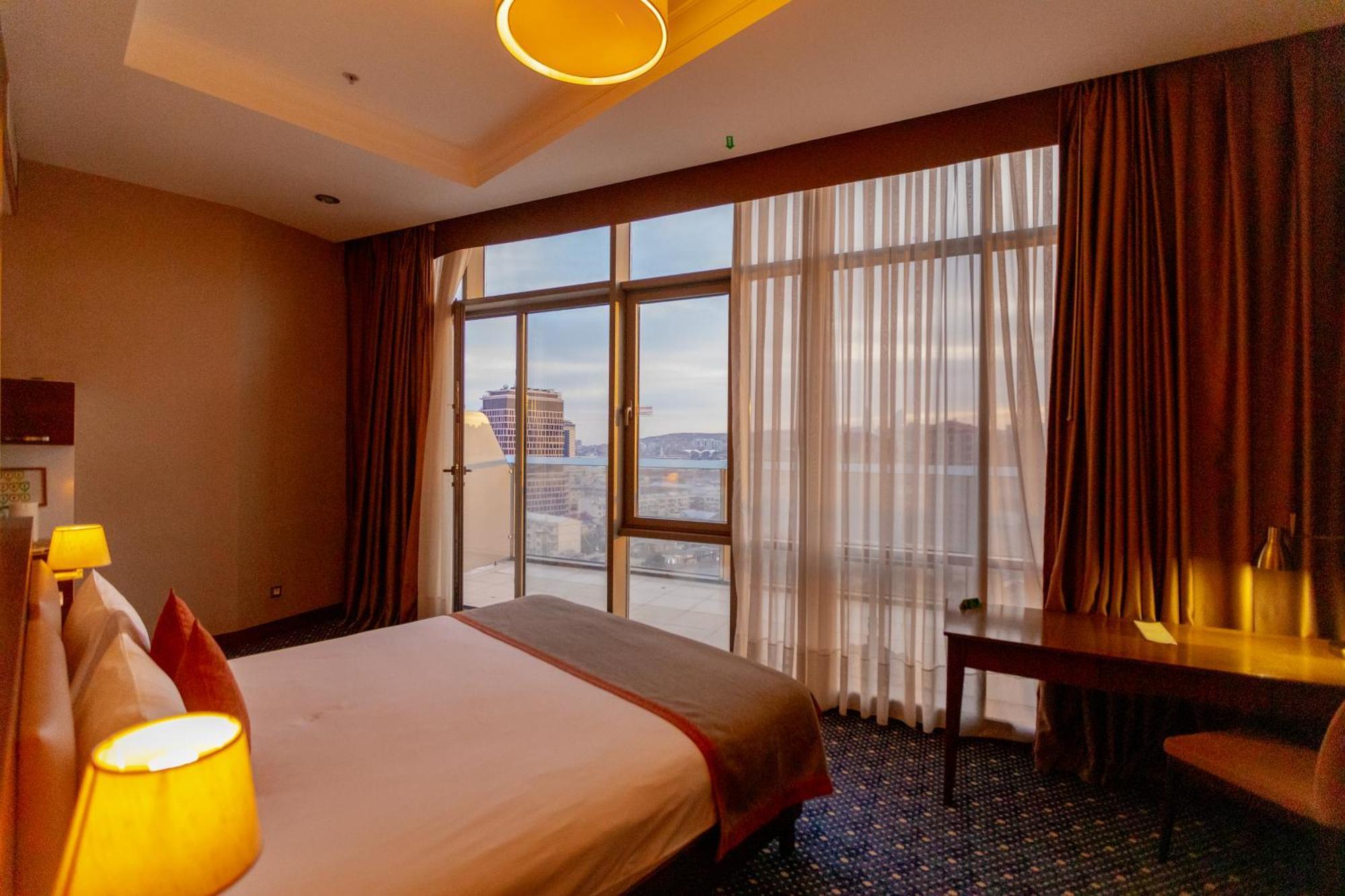 Parkside Hotel & Apartments Baku Exterior photo