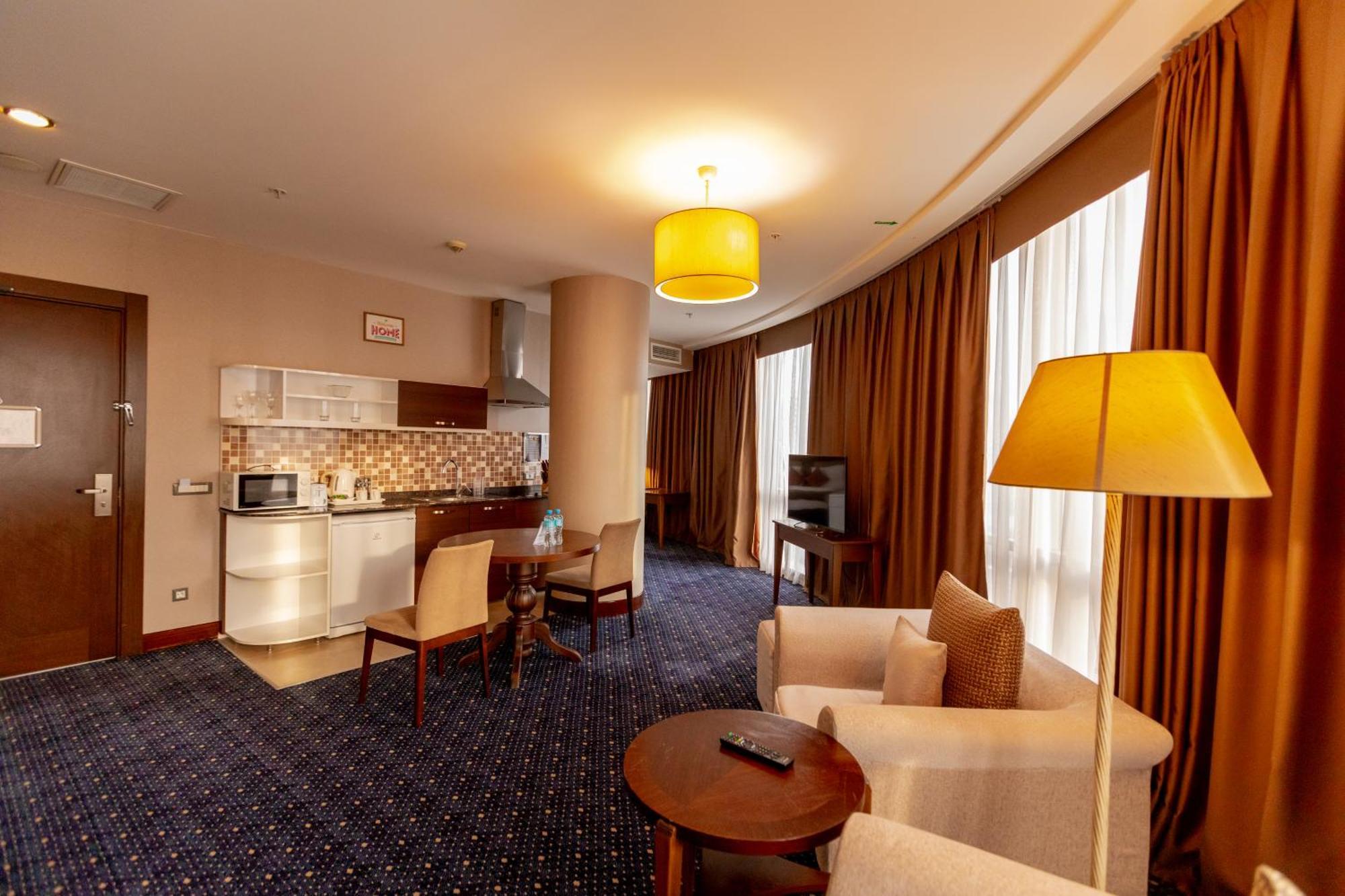 Parkside Hotel & Apartments Baku Exterior photo